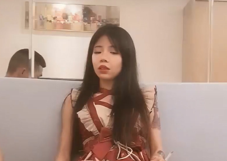 【AI高清画质2K修复】cosplay 19岁极品年轻小lo娘洛丽塔服装[1V/1G]