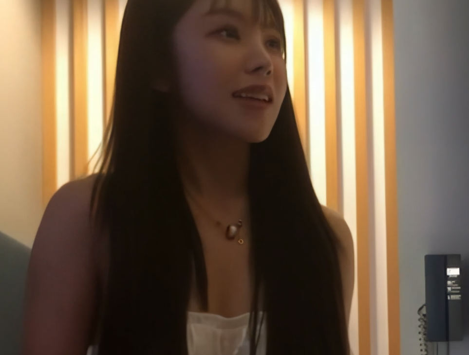 小严良家极品身材美女高清视频[1V/2.9G]