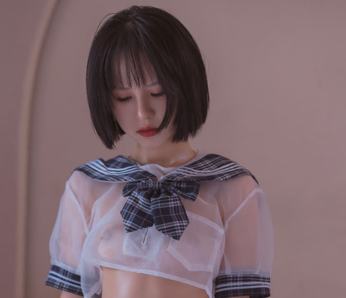 晕崽 - 透明学生服高清图集[33P/66MB]
