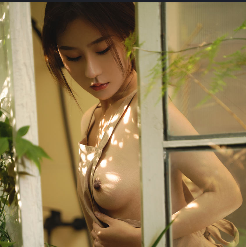 翎梵 夕颜 花园围裙高清图集08期[80P/2.2G]