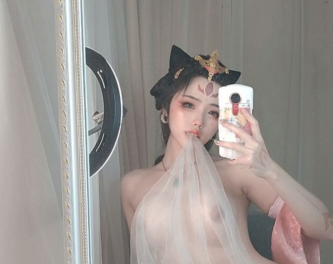 福利姬钛合金TiTi - 杨玉环高清图集[23P/36MB]