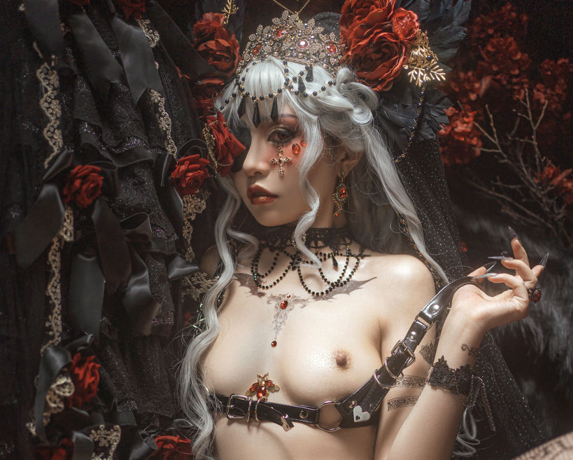 福利姬爆机少女喵小吉 - 鸦高清图集[62P3V/2.8G]